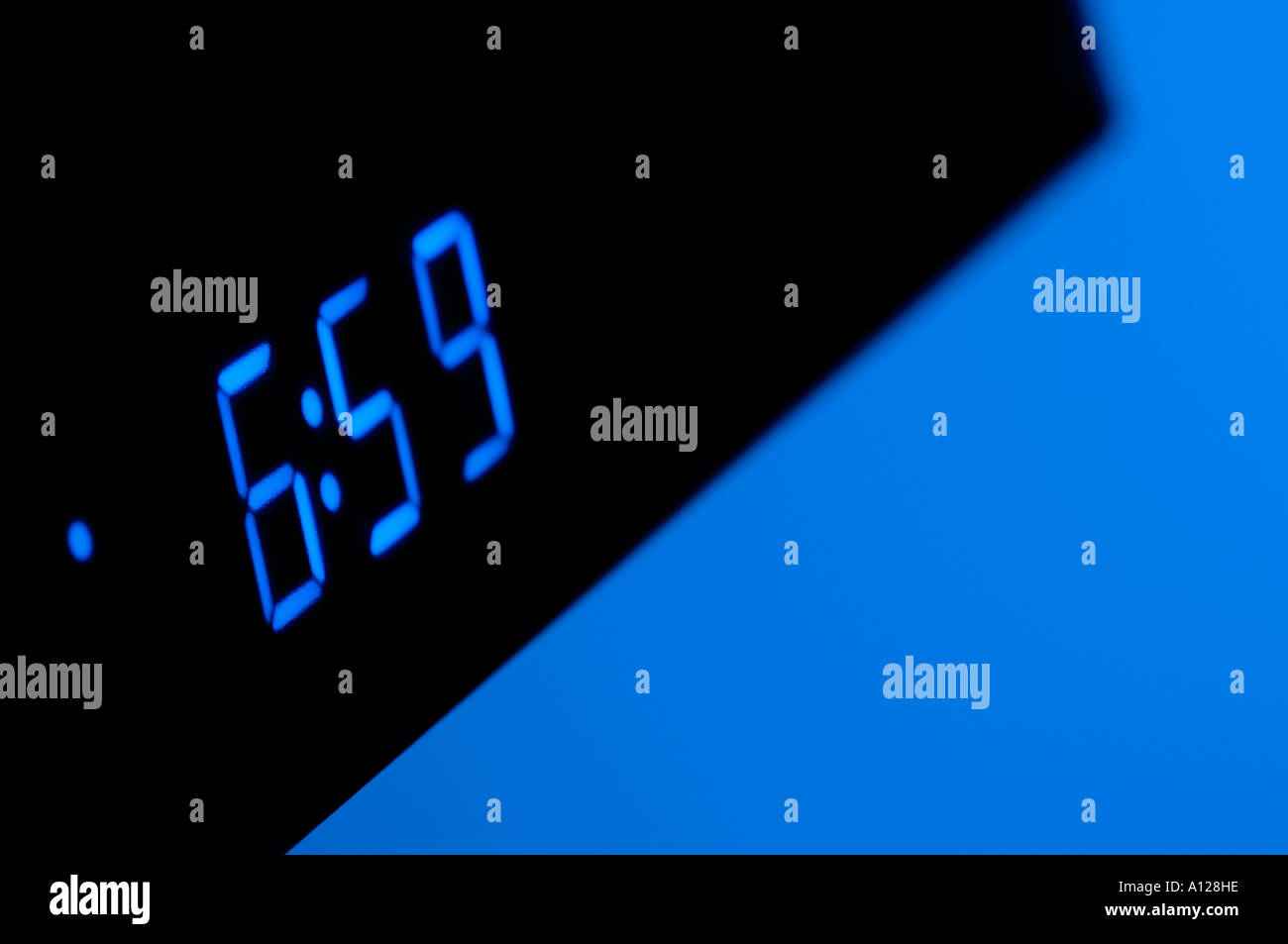 Blaue LED-Wecker-Anzeige Stockfoto