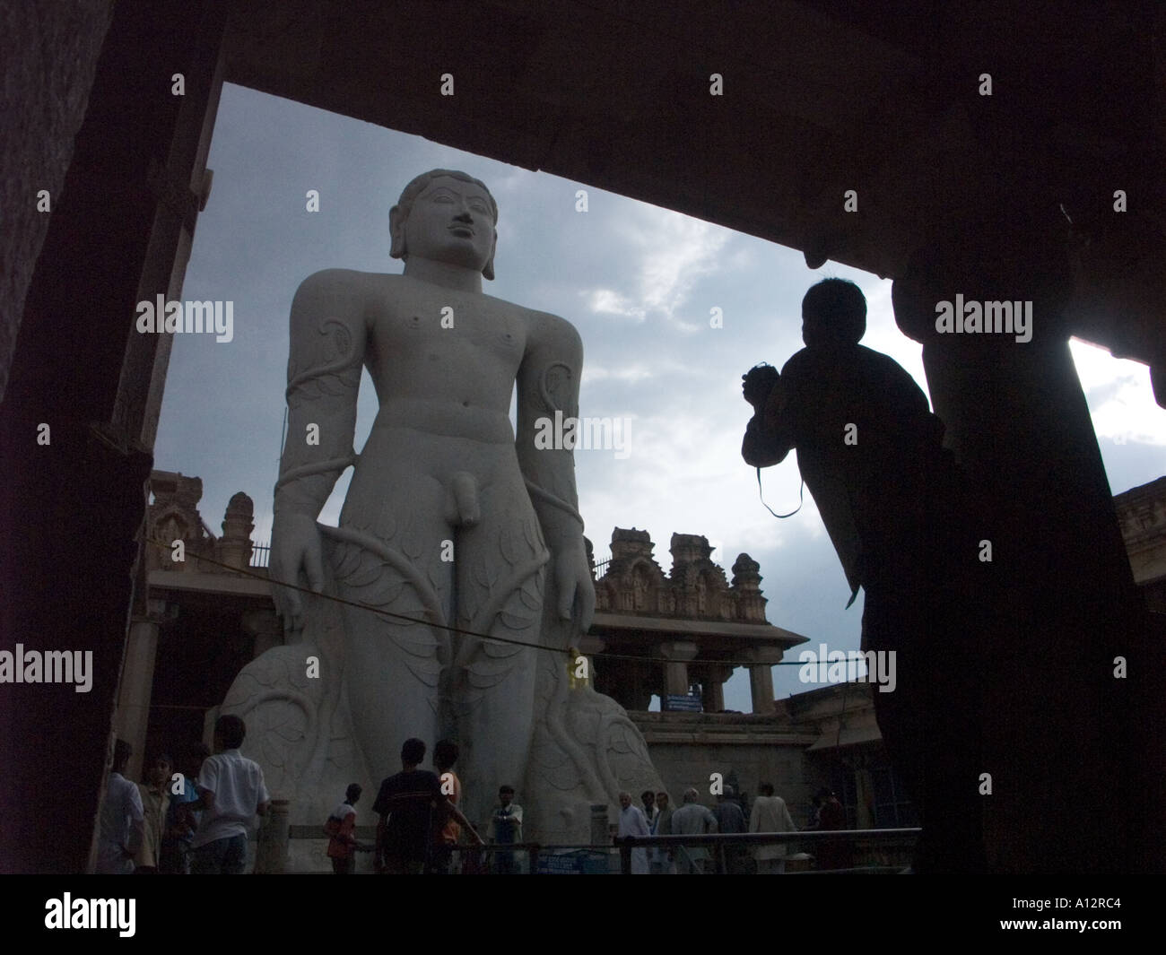 Pilger am religiösen Jain-Tempel Stockfoto