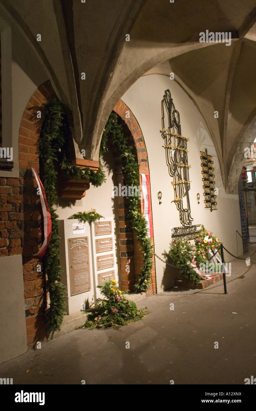 Denkmal für die 4 Lübeck Märtyrer -, die durch die Guillotine in Hamburg am 10. November 1943 hingerichtet wurden Stockfoto