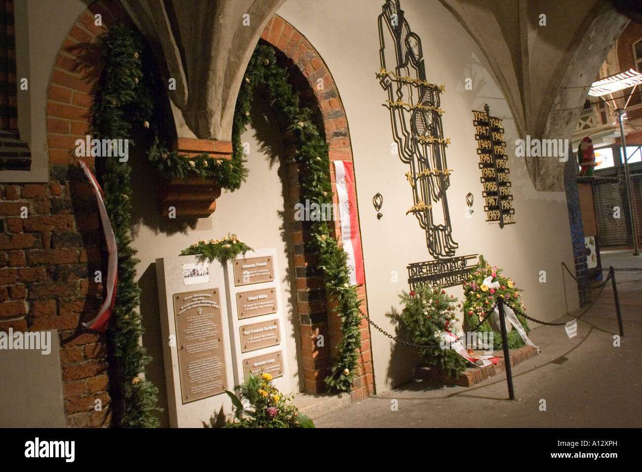 Denkmal für die 4 Lübeck Märtyrer -, die durch die Guillotine in Hamburg am 10. November 1943 hingerichtet wurden Stockfoto