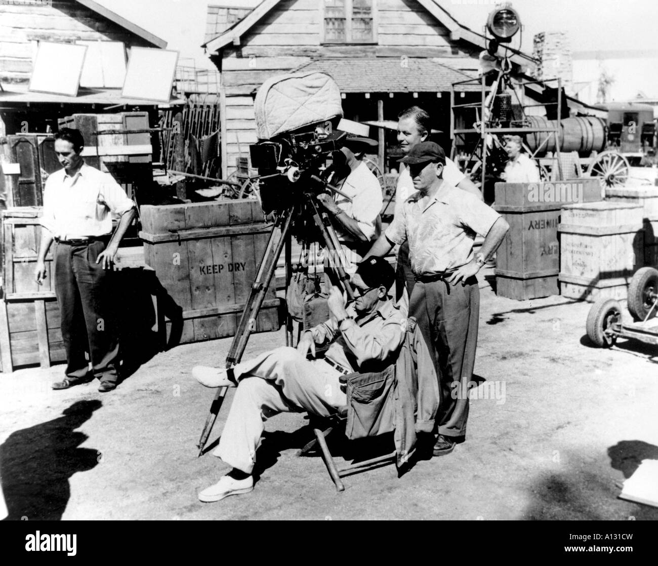 Die Sonne scheint hell Baujahr 1953 Regisseur John Ford John Ford Shooting Bild Stockfoto