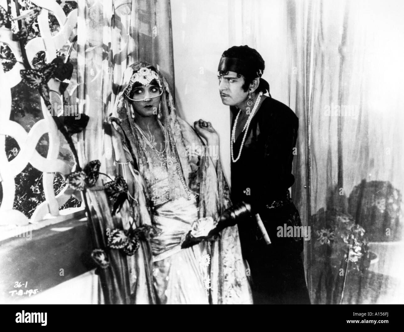 Der Dieb von Bagdad Jahr 1924 Direktor Raoul Walsh Douglas Fairbanks Julianne Johnston basierend
