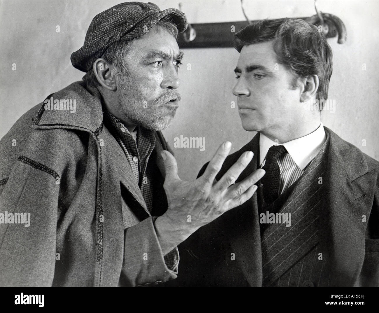 Zorba The Greek Jahr 1964 Direktor Michael Cacoyannis Anthony Quinn Alan Bates basierend auf Nikos Katzantzakis Buch Stockfoto