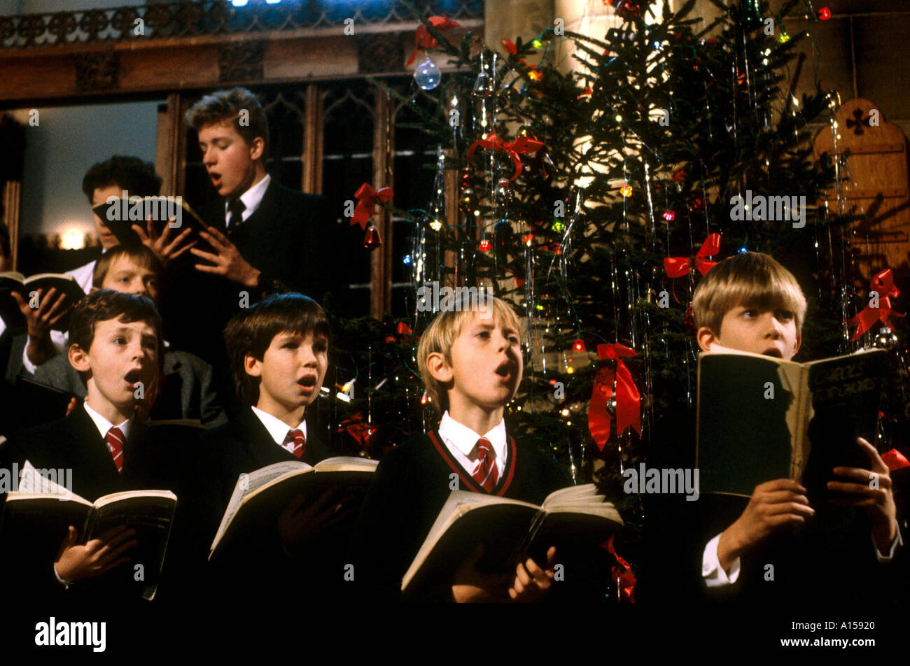 Carol Service Chor an Weihnachten England UK A Woolfitt Stockfoto