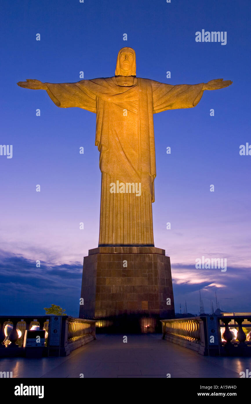 Statue Cristo Redentore auf der Oberseite Mt Corcovado Rio de Janeiro Brasilien Stockfoto