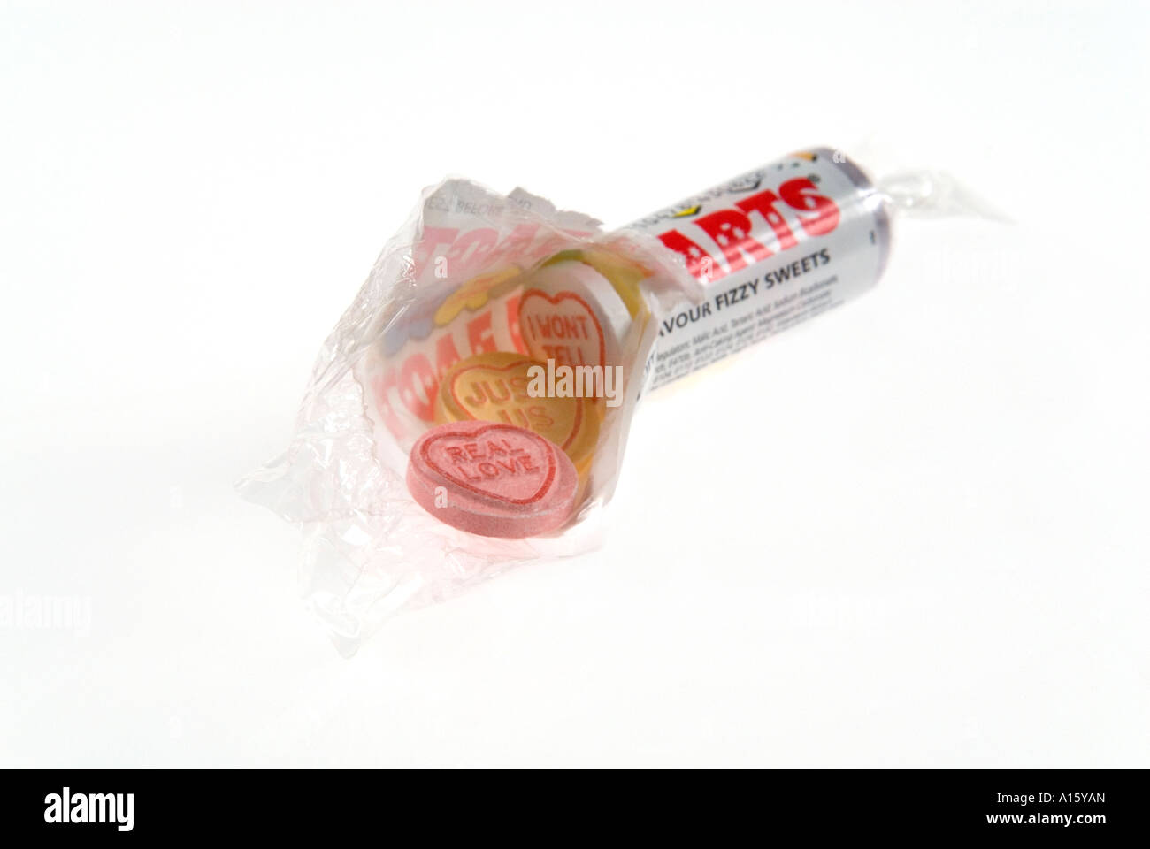 Packet candy Ausgeschnittene Stockfotos und -bilder - Seite 2 - Alamy