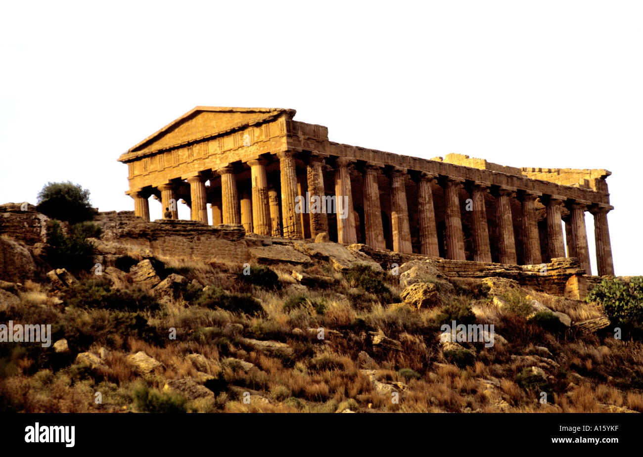 Dorischer Tempel von Concordia, 440-430 v. Chr., Valle dei Templi, Agrigent, Sizilien, Italien, einer der am besten erhaltenen griechischen Tempel, Tempel der Herakles, Stockfoto