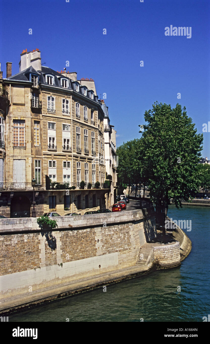 Ferienwohnungen mit Blick auf die Seine auf der Ile De La cite in Paris Frankreich Stockfoto