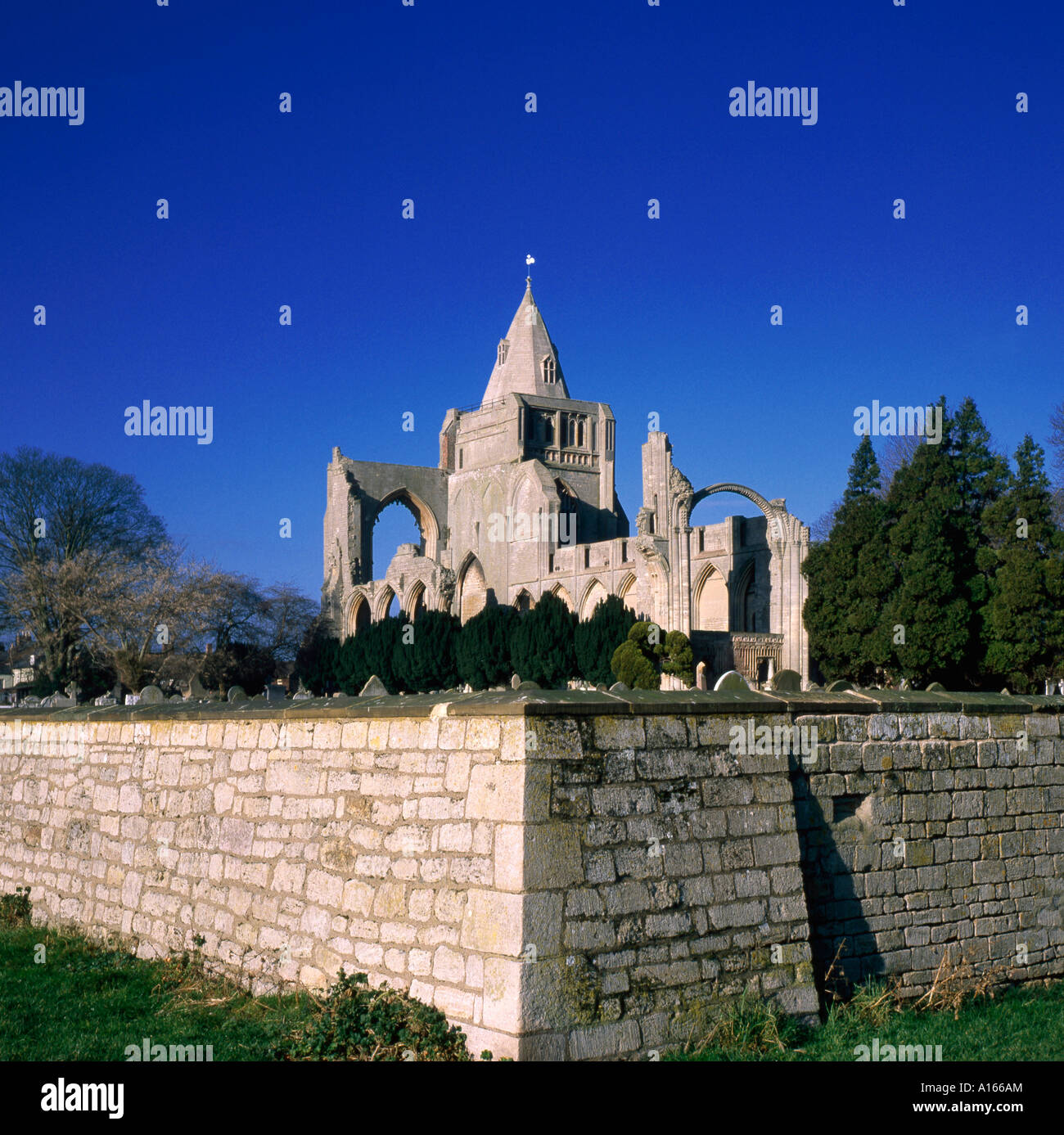 Crowland Abtei Benediktiner-Abtei aus 716 n. Chr. den Ursprung der Guthlac Roll und Croyland Chronik gewidmet unserer lieben Frau Stockfoto