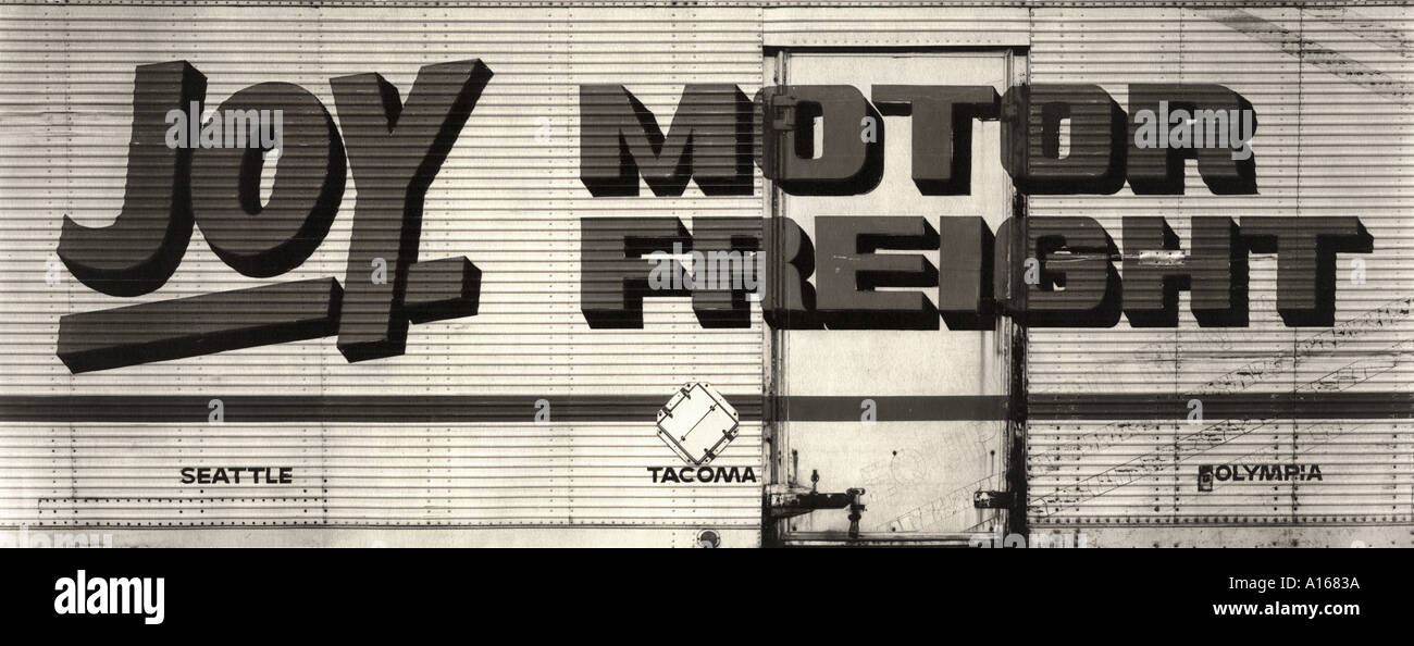 Ein Platin Print der Schriftzug an der Seite ein LKW, der MOTOR FREIGHT Freude liest Stockfoto