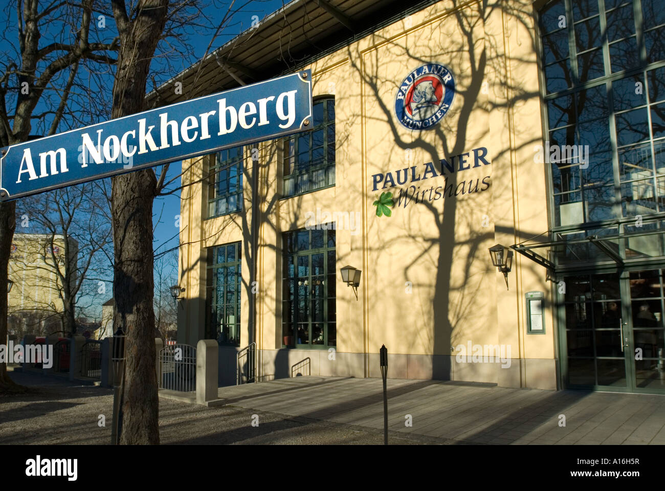 Paulaner Brewery Munich Stockfotos und -bilder Kaufen - Alamy
