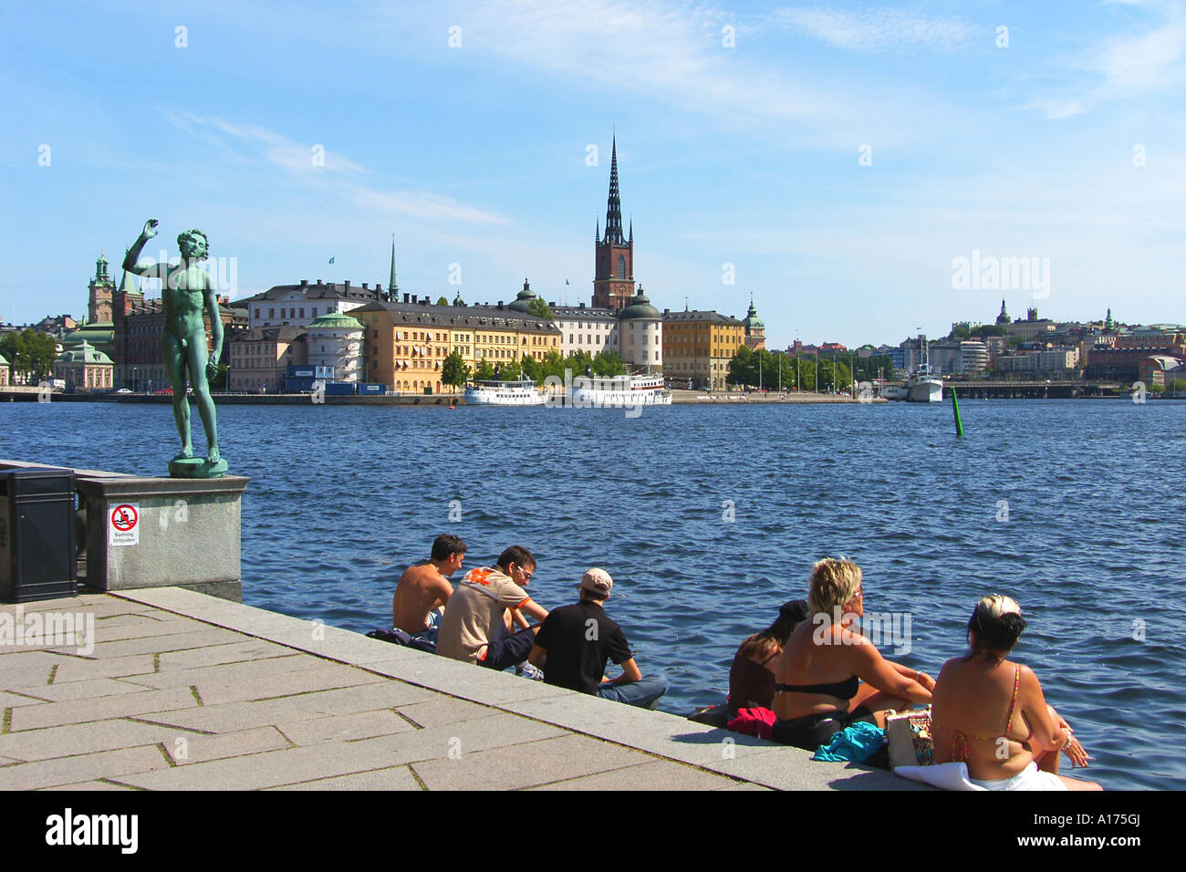 Schweden, Stockholm, Stadthaus, Park, Sängerin Stockfoto