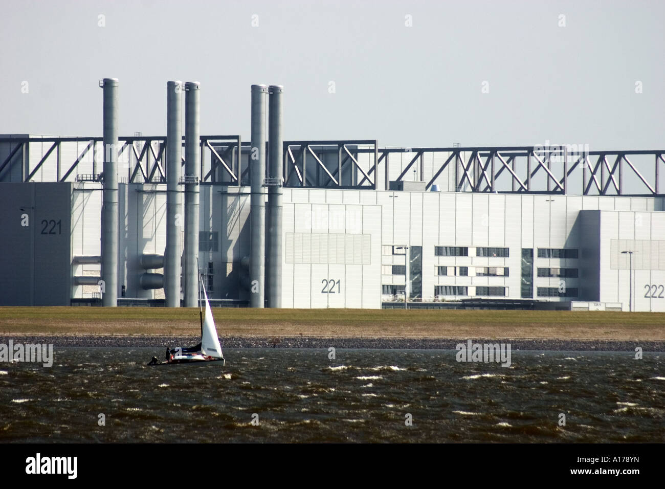 Daimler benz_aerospace_airbus Fotos und Bildmaterial in hoher