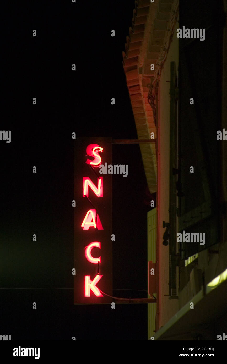 Lichtwerbung, leuchtende Werbung Stockfoto