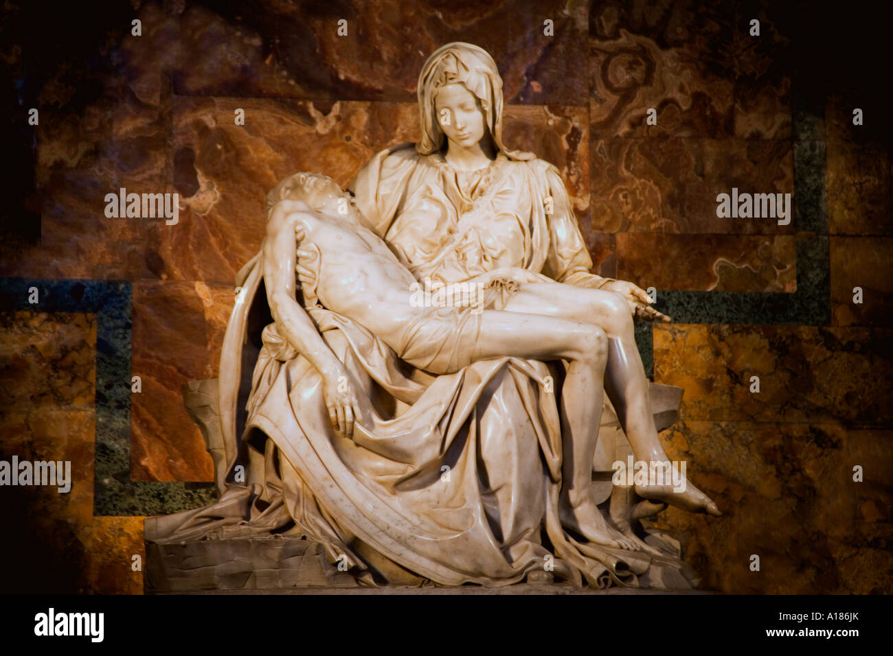La Pieta Skulptur von Michelangelo in Str. Peters Basilica der Vatikan Rom Italien Europa Stockfoto