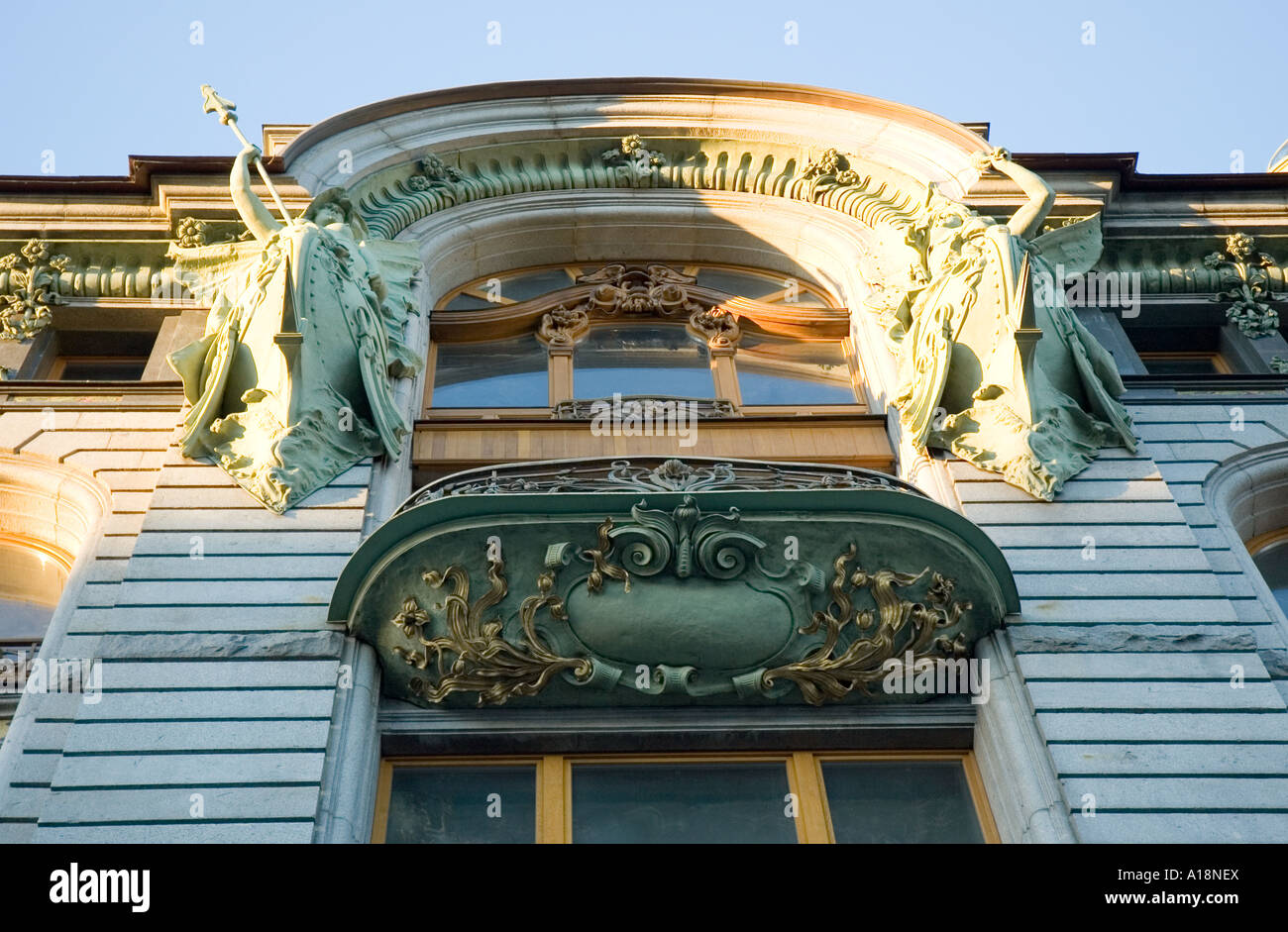 Schicke Fenster in Sankt Petersburg Russland Stockfoto