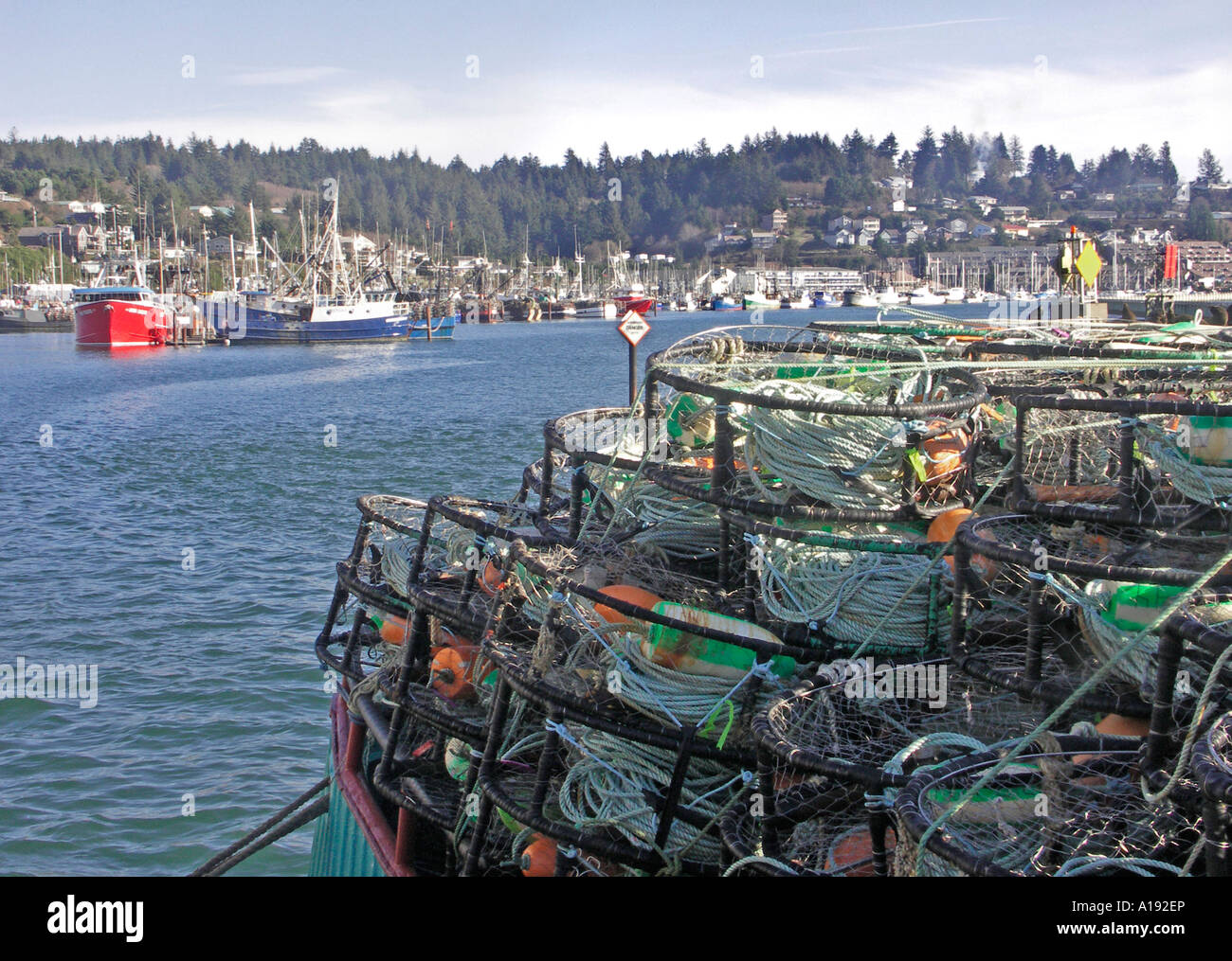 Crabpots und kommerziellen Fischerboote Stockfoto