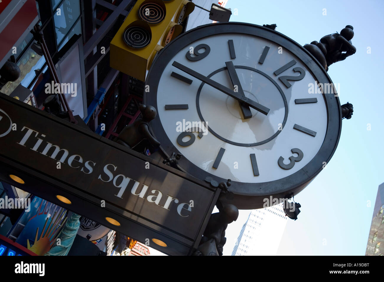Die Uhr am Times Square, New York, USA. Stockfoto