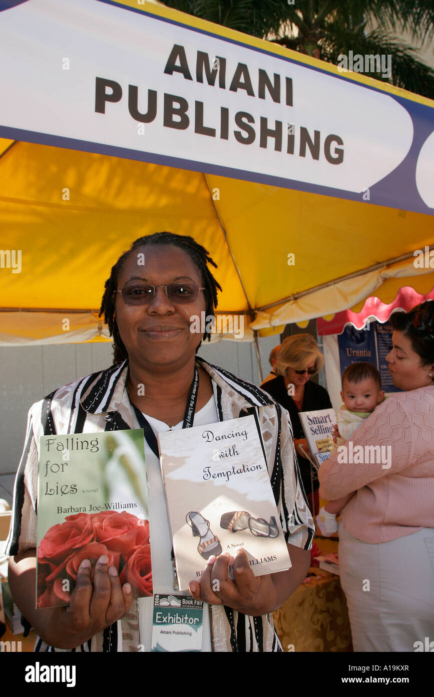 Miami Florida, Miami Dade College, Schule, Campus, Buchmesse International, Verkäufer, Verkäufer Verkäufer, Stände Stand Händler Händler Markt Markt Stockfoto