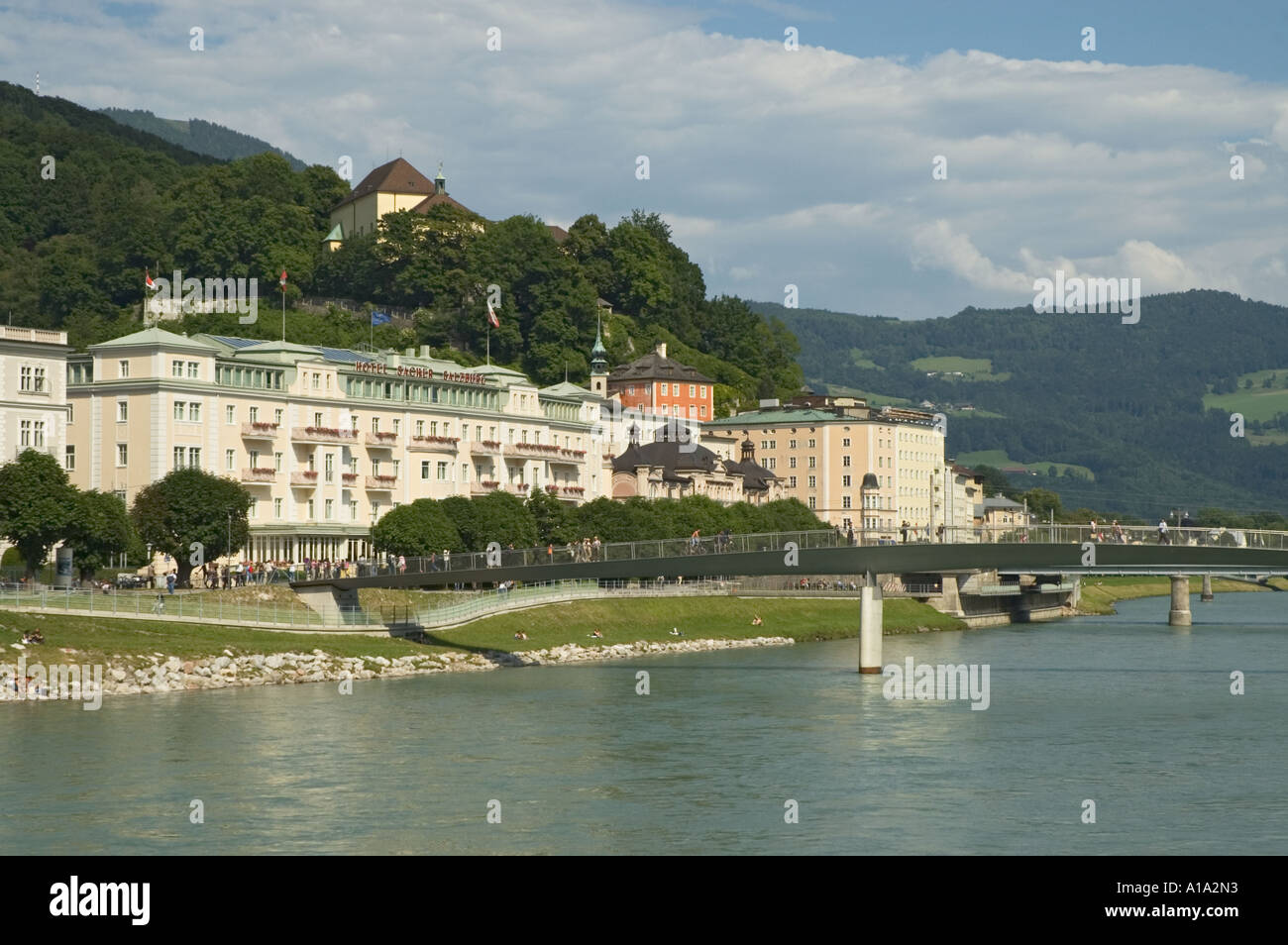 Österreich Salzburg Salzach River Hotel Sacher Stockfoto
