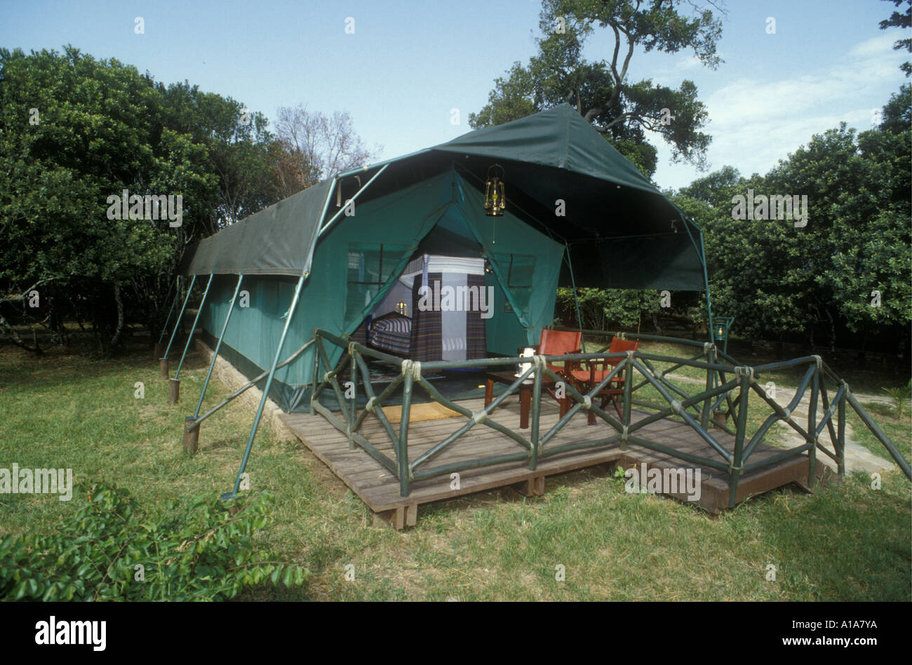 Geräumige Luxus-Zelt im Mara Safari Club auf der Nordseite des Masai Mara National Reserve Kenia in Ostafrika Stockfoto