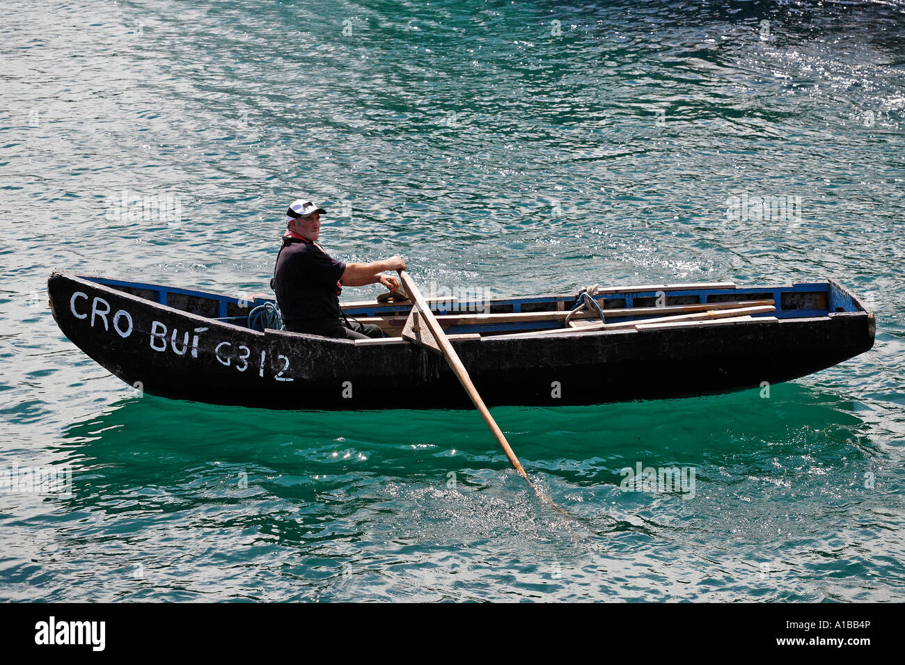 Curragh ist ein typisch traditionelles Boot der Aran Islands, Inis oirr, Aran Inseln, Irland Stockfoto