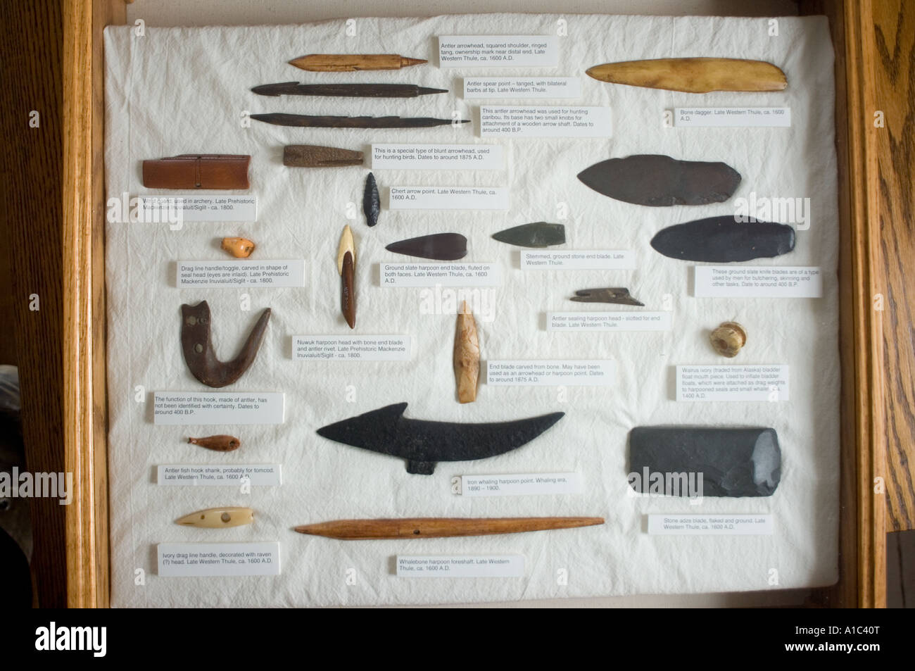 Fischerei und Walfang Artefakte im Herschel Island Museum abseits das Mackenzie River Delta Yukonterritorium, Kanada Stockfoto