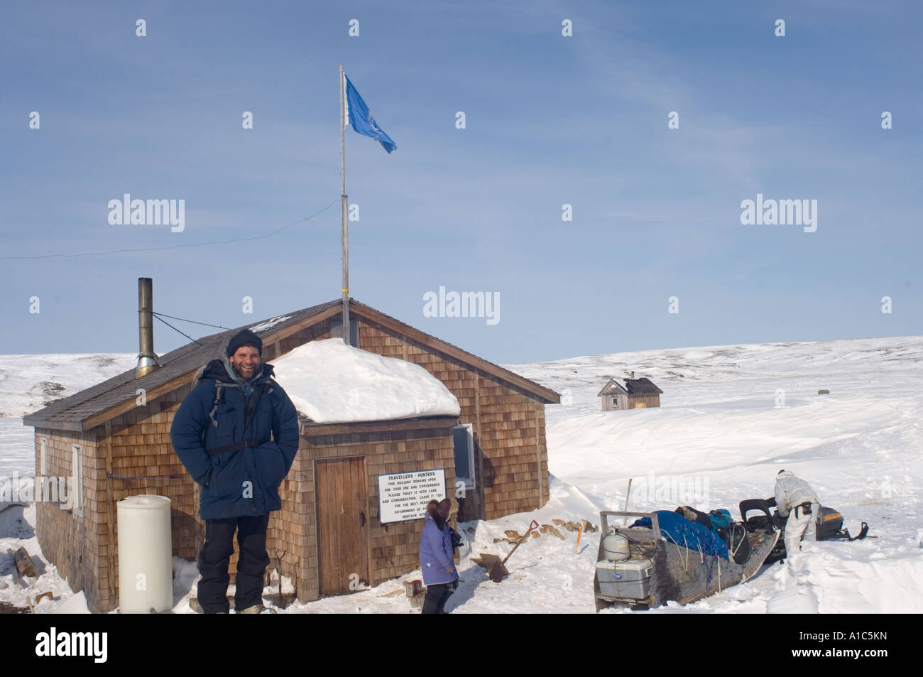 bereitet sich die Jäger und Trapper Kabine auf Herschel Island aus der Mackenzie River Delta Yukon Territory Kanada zu verlassen Stockfoto