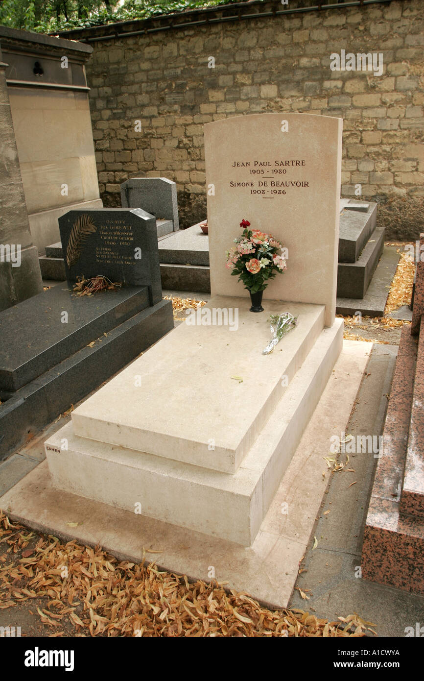 Jean-Paul Satre und Simone de Beauvoir Grab auf dem Friedhof Montparnasse in Paris Frankreich Stockfoto