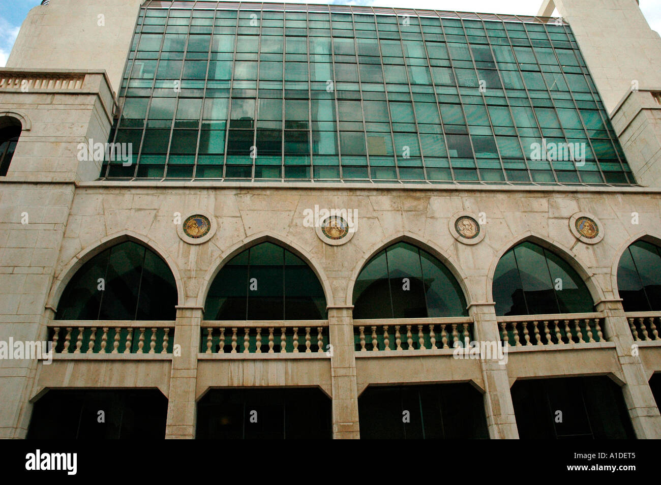 Alten Bauhaus-Stil Gebäude in Achad Haam Street Tel Aviv Israel Stockfoto