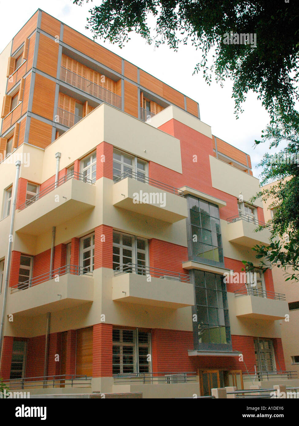 Alten Bauhaus-Stil Gebäude im Rothschild Boulevard Tel Aviv Israel Stockfoto
