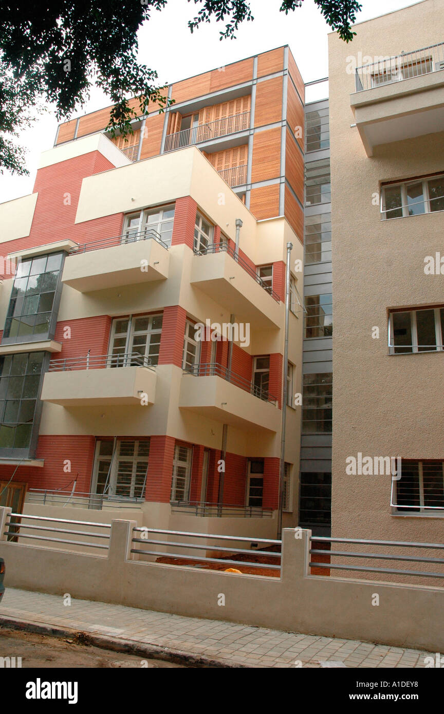 Alten Bauhaus-Stil Gebäude im Rothschild Boulevard Tel Aviv Israel Stockfoto