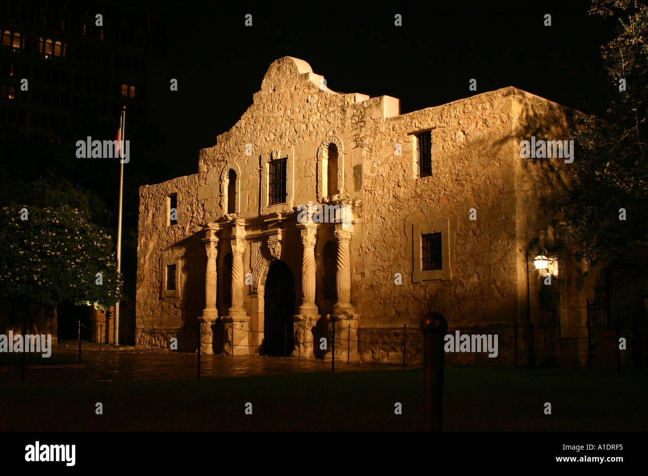 Die Alamo in San Antonio, Texas in der Nacht Stockfoto
