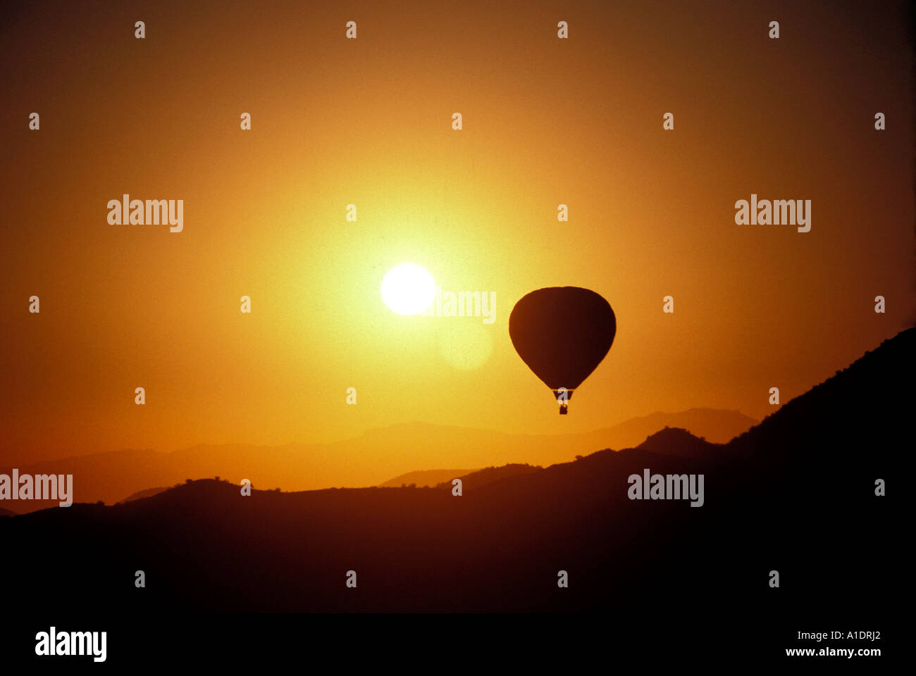 Arizona hot air Ballooning in der Nähe von Phoenix Sonnenaufgang Stockfoto