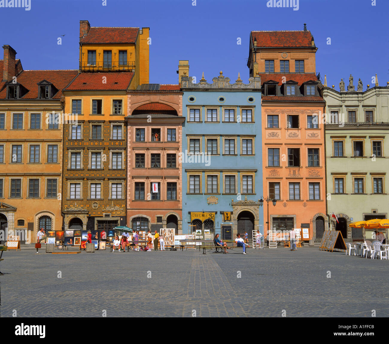 Typische Gebäude auf dem Marktplatz in Poznan Polen G Hellier Stockfoto