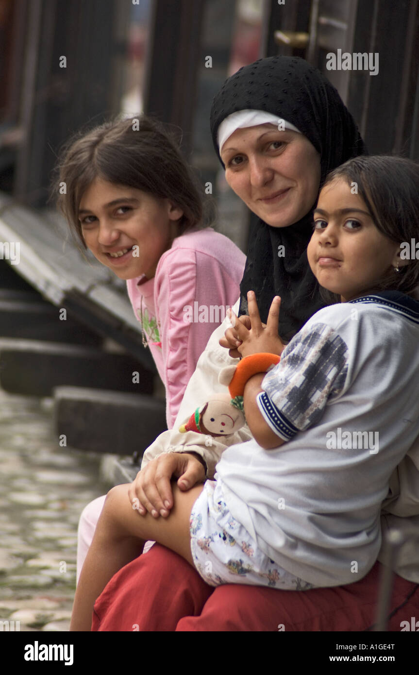 Sarajevo muslim girl -Fotos und -Bildmaterial in hoher Auflösung – Alamy
