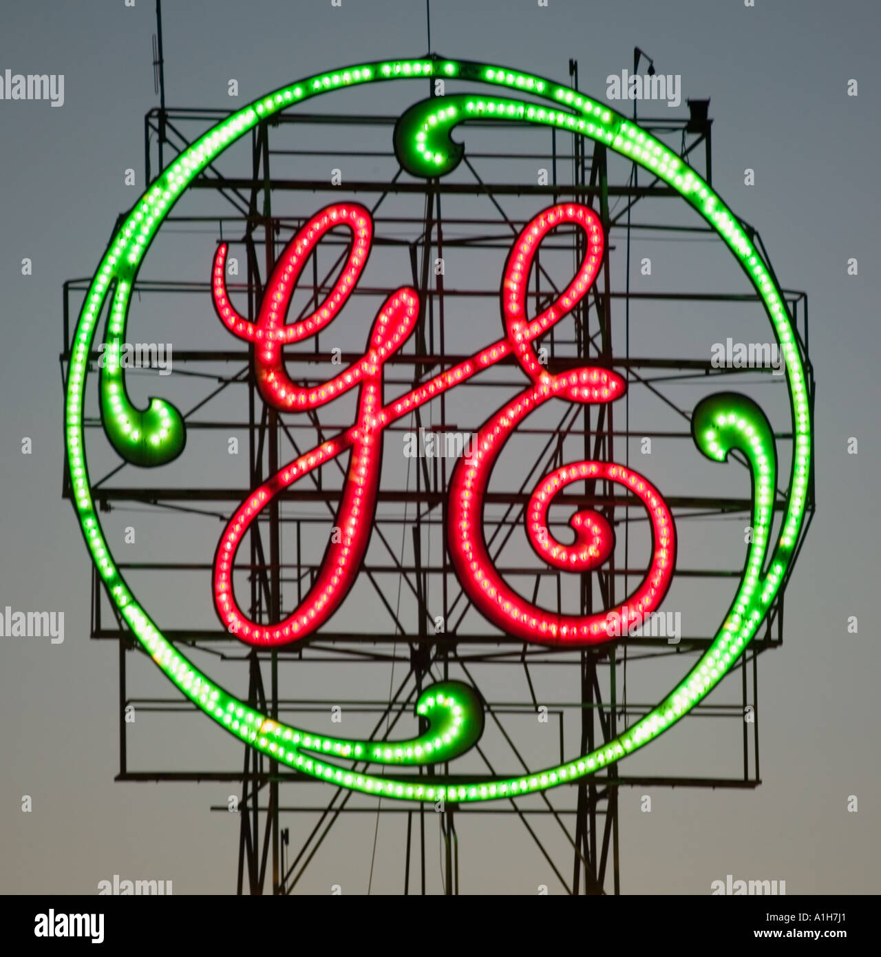 Lichtreklame und Logo begrüßt Besucher zu General Electric Stammwerk Schenectady New York Stockfoto