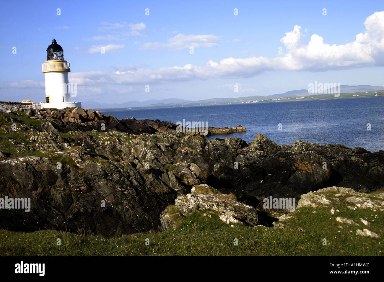 Weißen Leuchtturm am Loch Indaal in der Nähe von Port Charlotte auf der schottischen Insel Islay befindet sich in der Inneren Hebriden Scotland UK Stockfoto