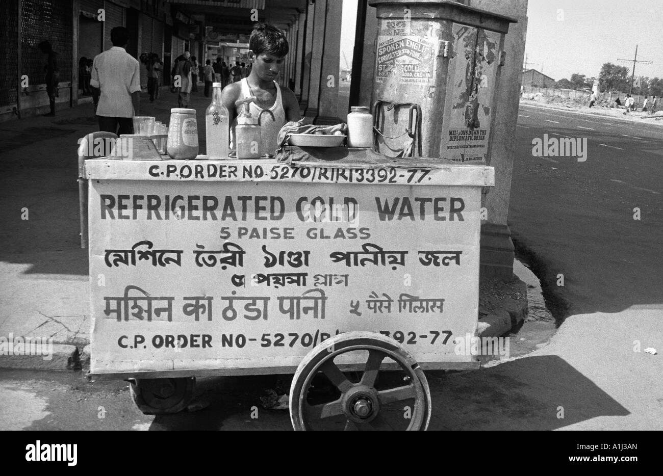 Kaltes Wasser Straßenhändler Kalkutta Indien 1979 Stockfoto