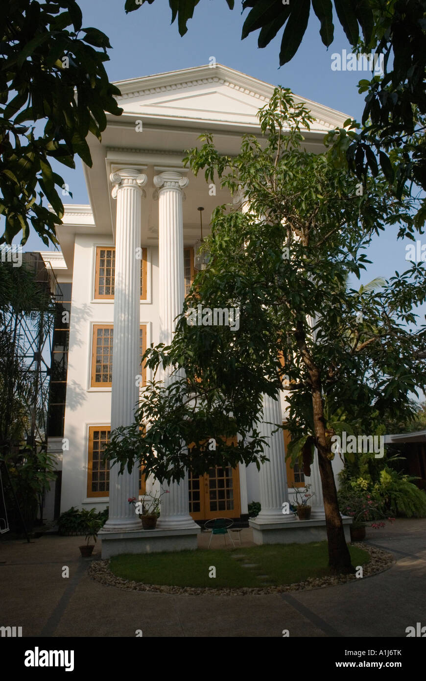 Moderne Familie kolonialen Stil nach Hause Yangon Myanmar. 2006 Stockfoto