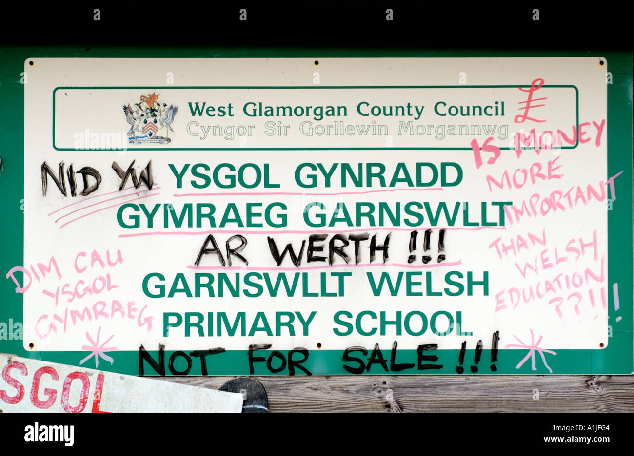 Garnswllt Welsh School mit Gemeinde-Kampagne vor der Schließung in der Nähe von Ammanford Swansea Wales UK speichern Stockfoto