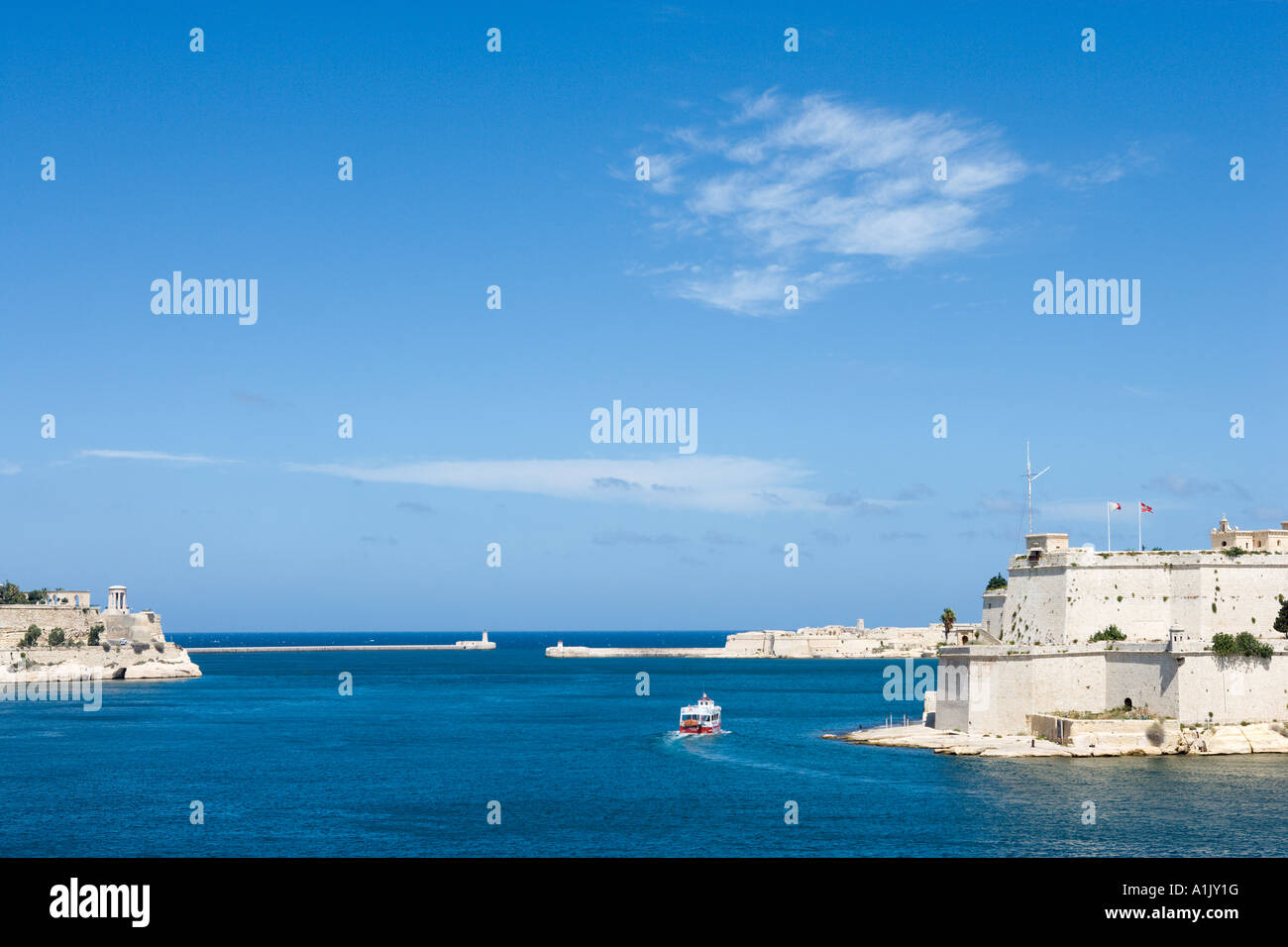 Blick auf den Grand Harbour und Fort St. Angelo aus Senglea, Valletta, Malta Stockfoto