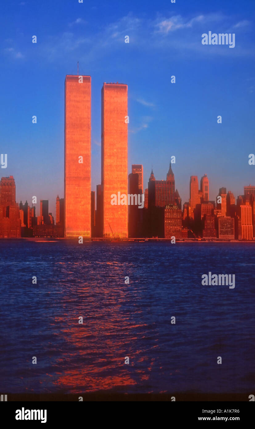 New Yorker World Trade Center Twin Towers Sonnenuntergang Spiegelung Stockfoto