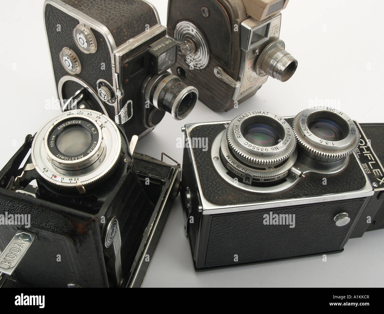 eine Auswahl von alten Stil Filmkameras Stockfoto