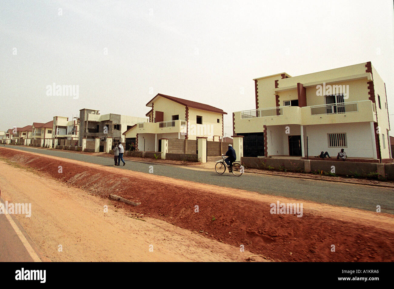 Neue Häuser im Bau in Gambia Westafrika Stockfoto