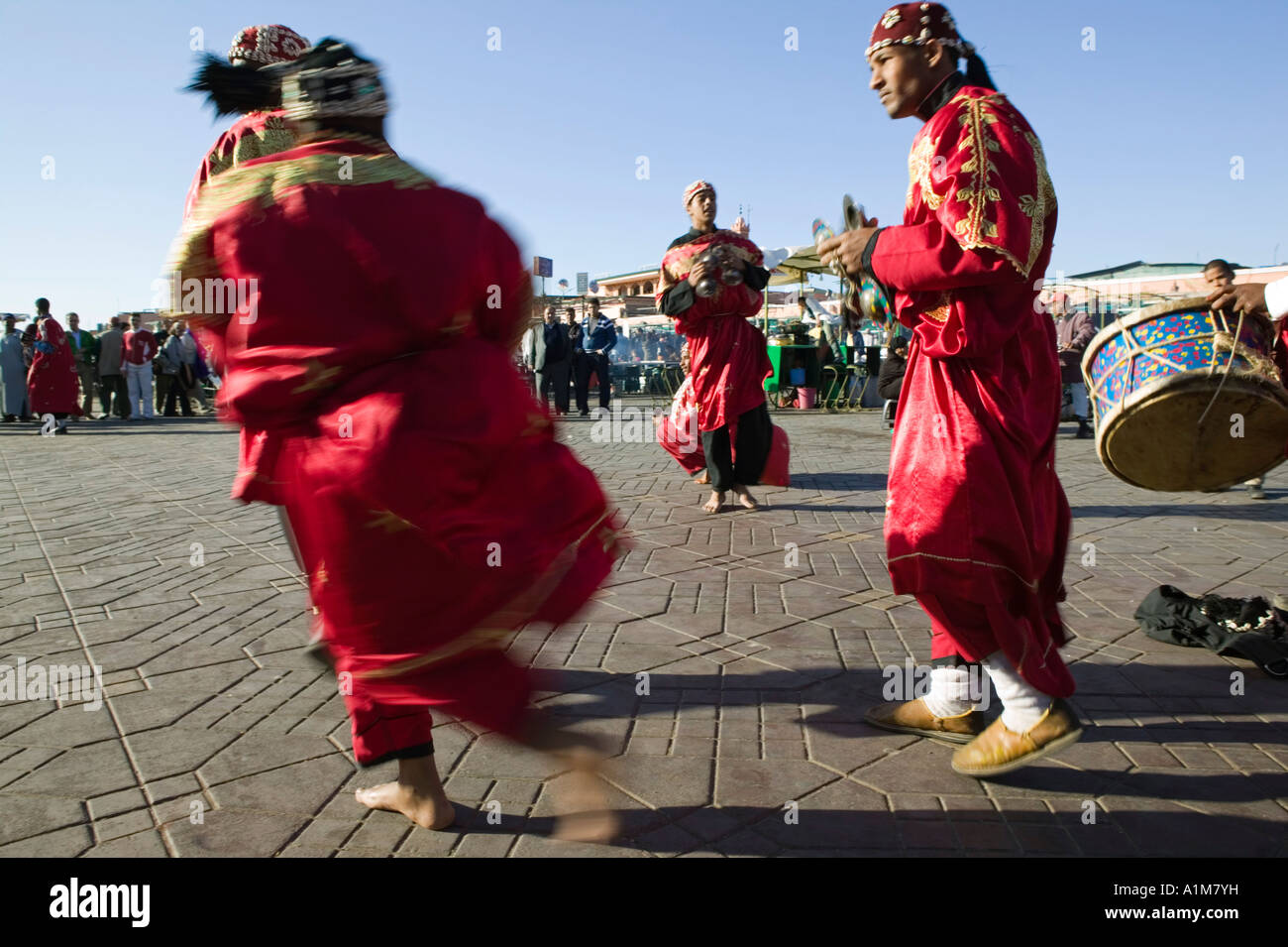 Gnouia Folkl Tänzer, Jemma el Fna Platz, Marrakash, Marokko Stockfoto