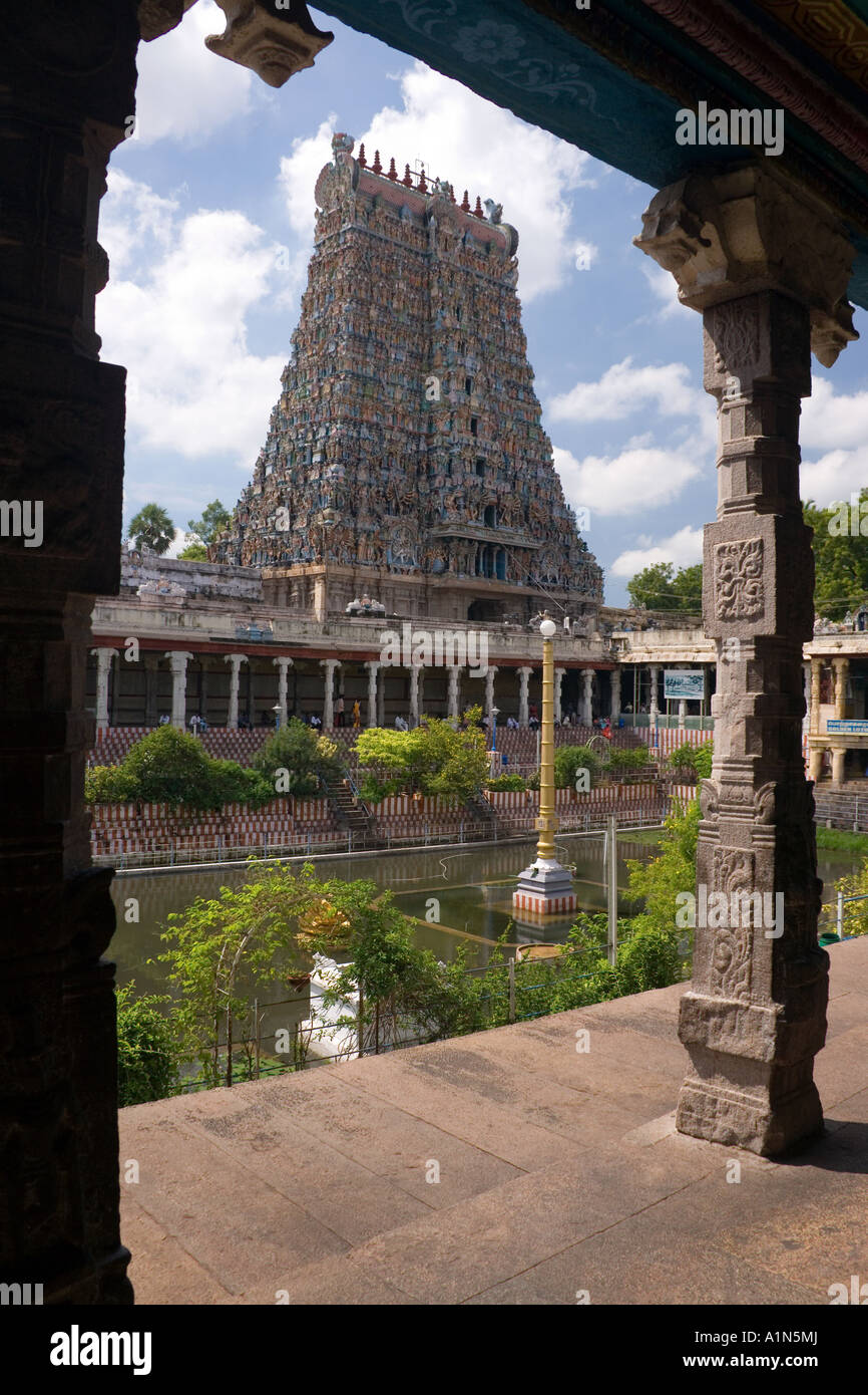 Die wichtigsten Gopura der Minakshi-Sundareshvara-Tempel in Madurai in der Region Tamil Nadu, Südindien Stockfoto