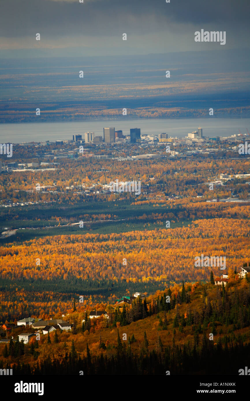 Blick vom Hang während des Falles von Anchorage in Alaska Stockfoto
