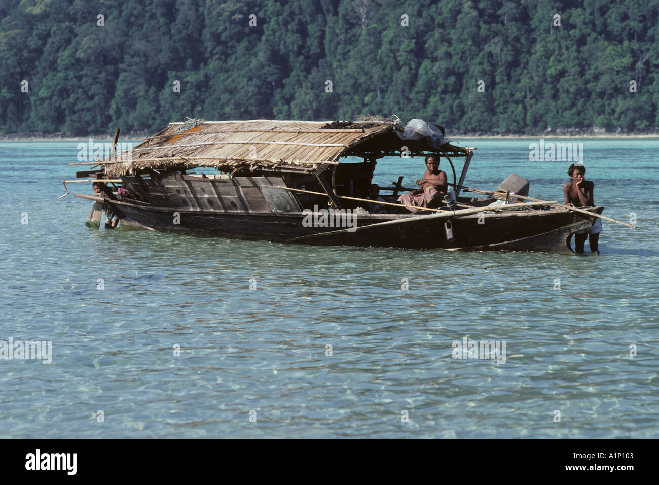 Auch bekannt als Saleeter Salon Salone oder Morgan Seezigeuner Mergui Archipel Thailand ihr traditionelles Leben Moken Stockfoto