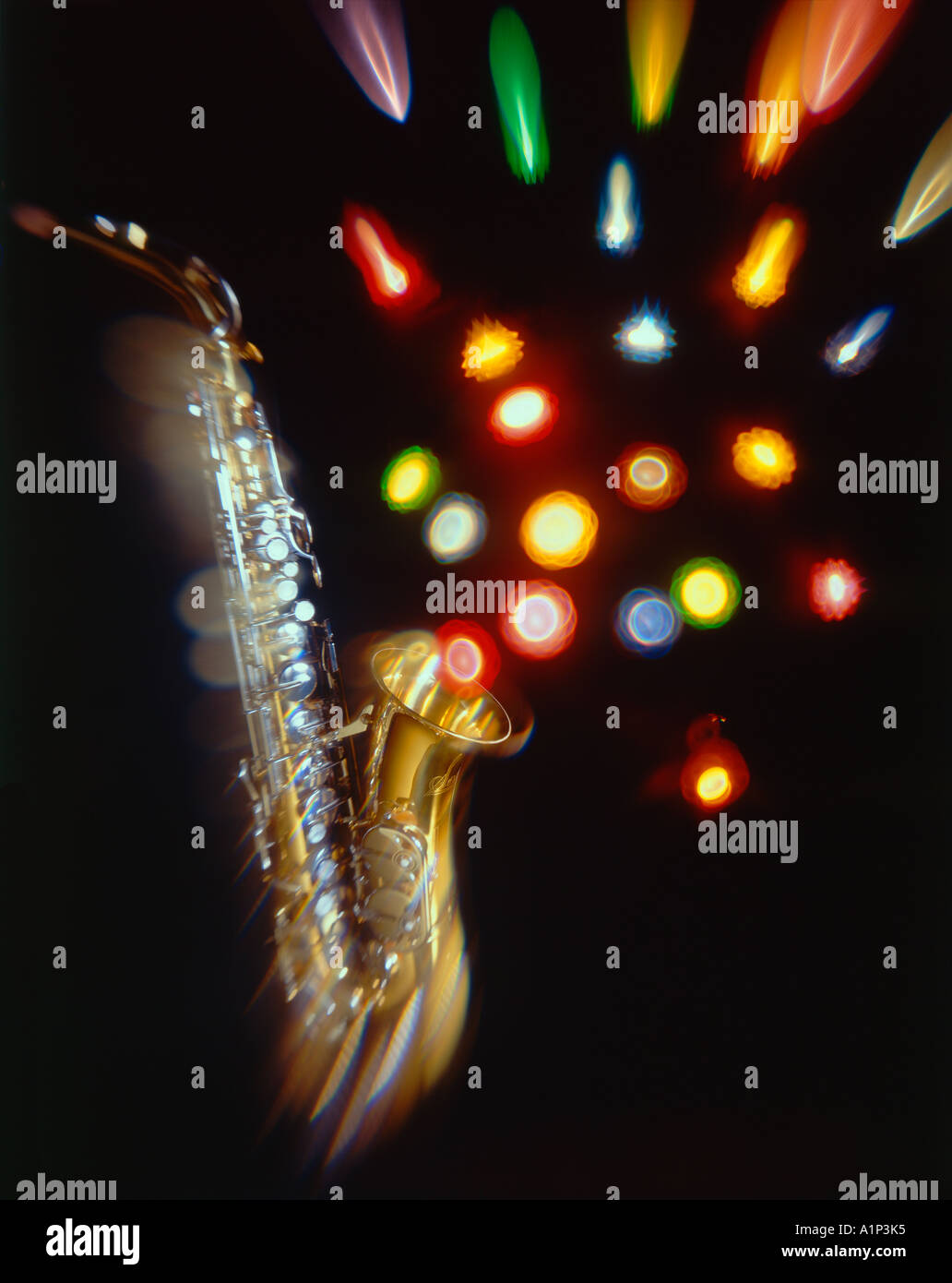 Saxophon und Noten Stockfoto